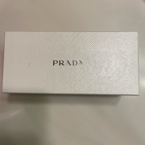 Prada sunglasses - Picture 3 of 6